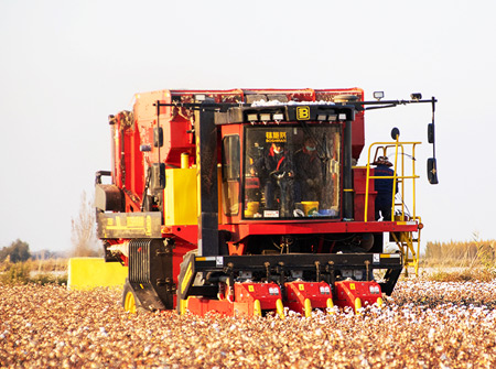 缽施然4MZD-3A型自走式圓捆打包棉花收獲機(jī)